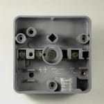 Schaltergehäuse innen bedruckt im Tampondruckverfahren zur Kennzeichnung von Anschlussstellen für Kabel, Schrauben, Drähte etc.