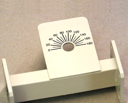 Ein Potentiometer ist ein elektrisches Widerstandsbauelement, dessen Widerstandswerte mechanisch veränderbar sind.
